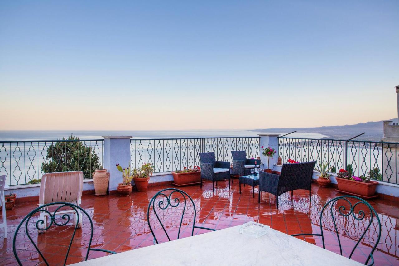 Belvedere House تاورمينا المظهر الخارجي الصورة